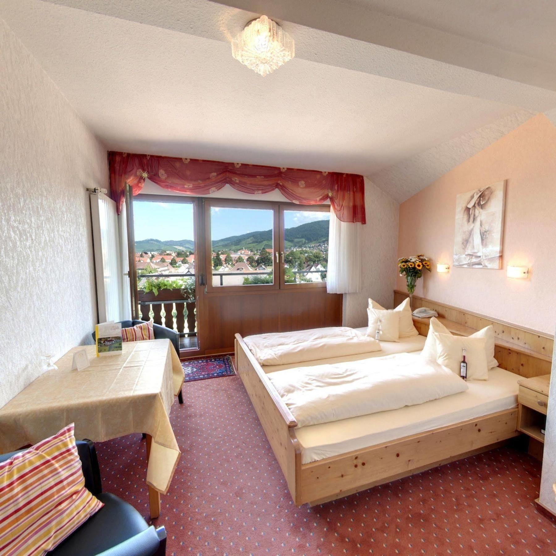 Deva Hotel Renchtalblick Oberkirch  Exterior photo